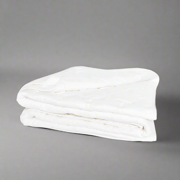 Detailed view of pure cotton duvet loft, emphasising comfort and durability